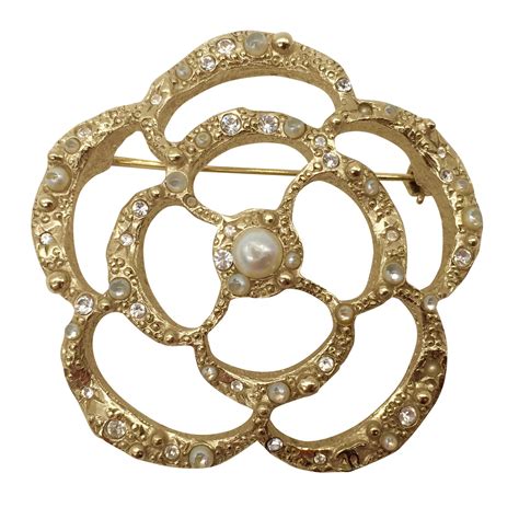 chanel camelia bague|broche camelia chanel prix.